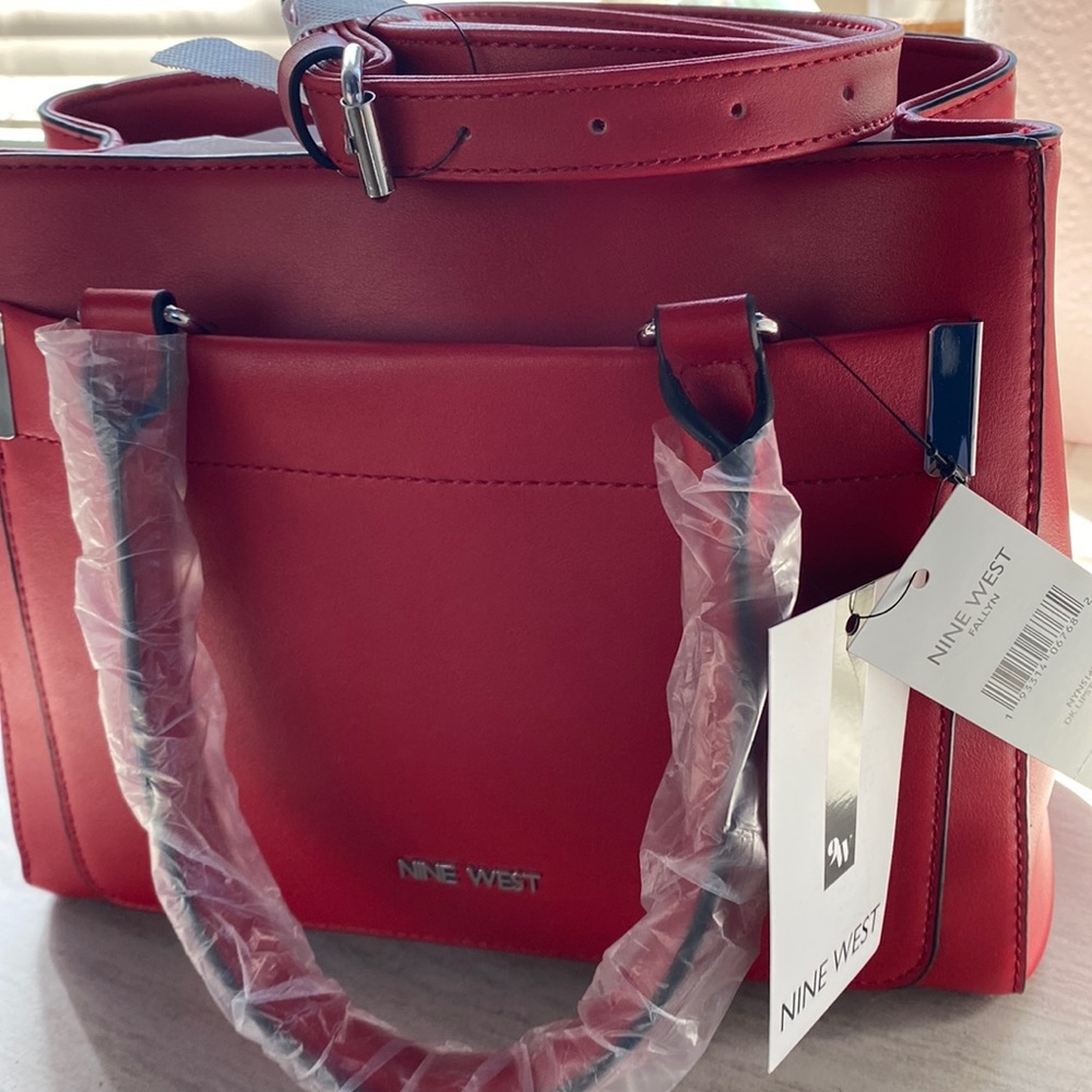 Red NINE WEST Fallyn purse